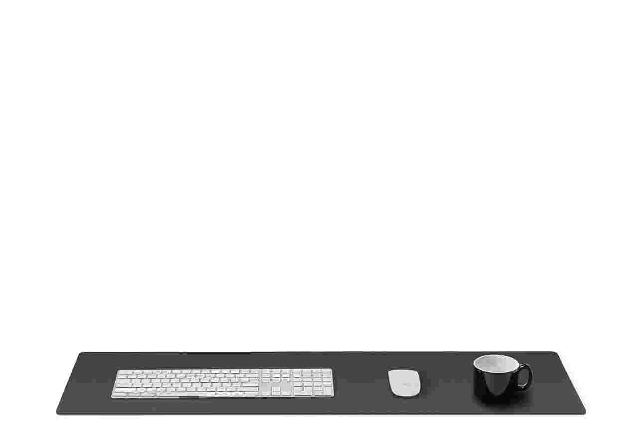 Matte Desk Pad (Medium / Black)