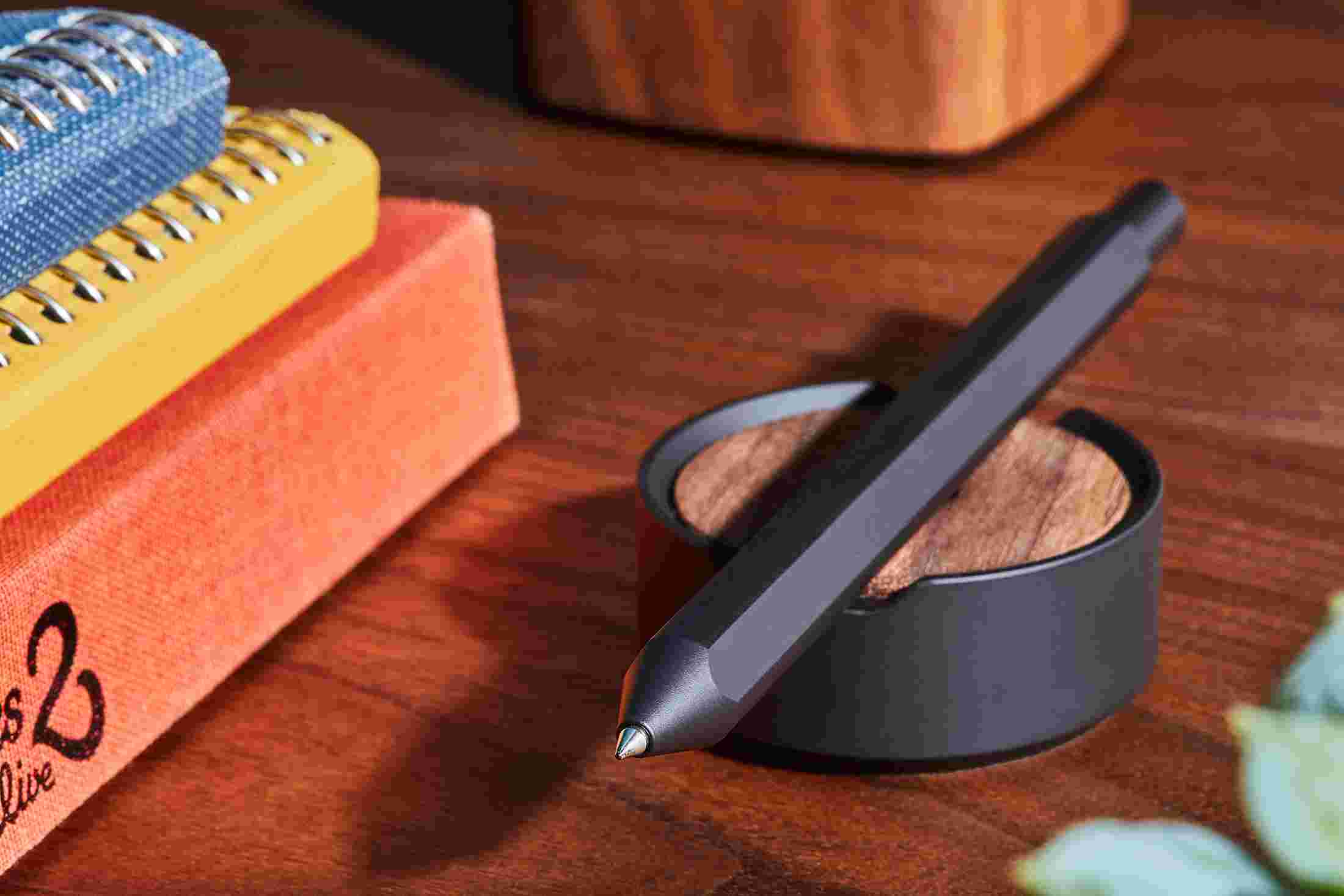 Detail shot of the tip of the Grovemade Black Desk Pen.