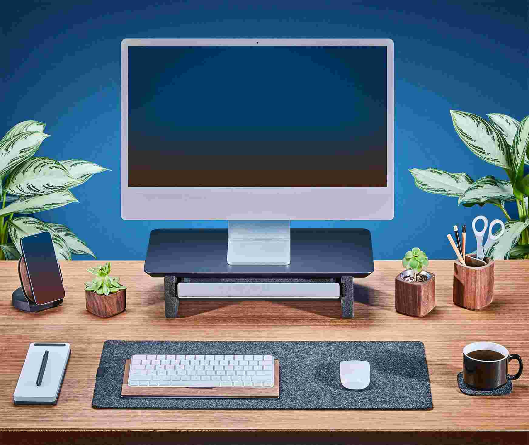 The small Matte White Desk Shelf with 24 inch iMac for small desktops.
