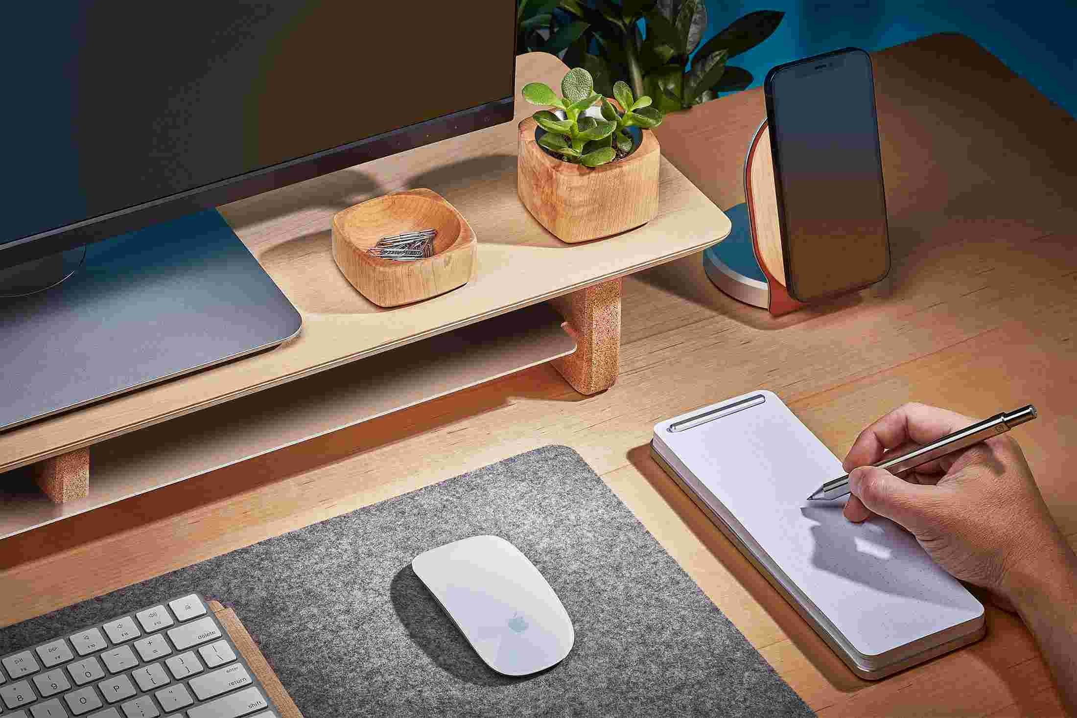 Desk Pen & Notepad | Grovemade®