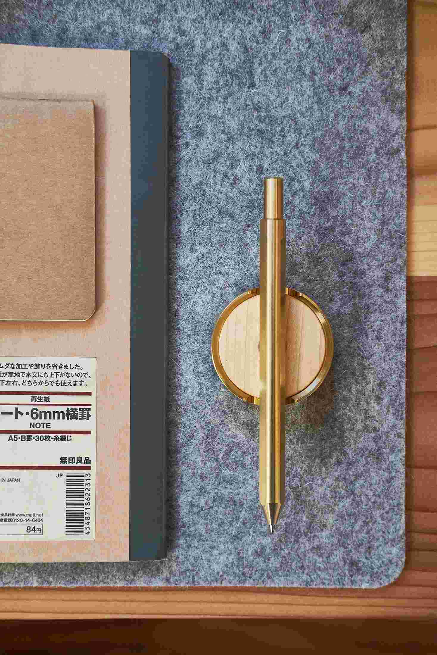 Pen & Pen Stand Lookbook | Grovemade