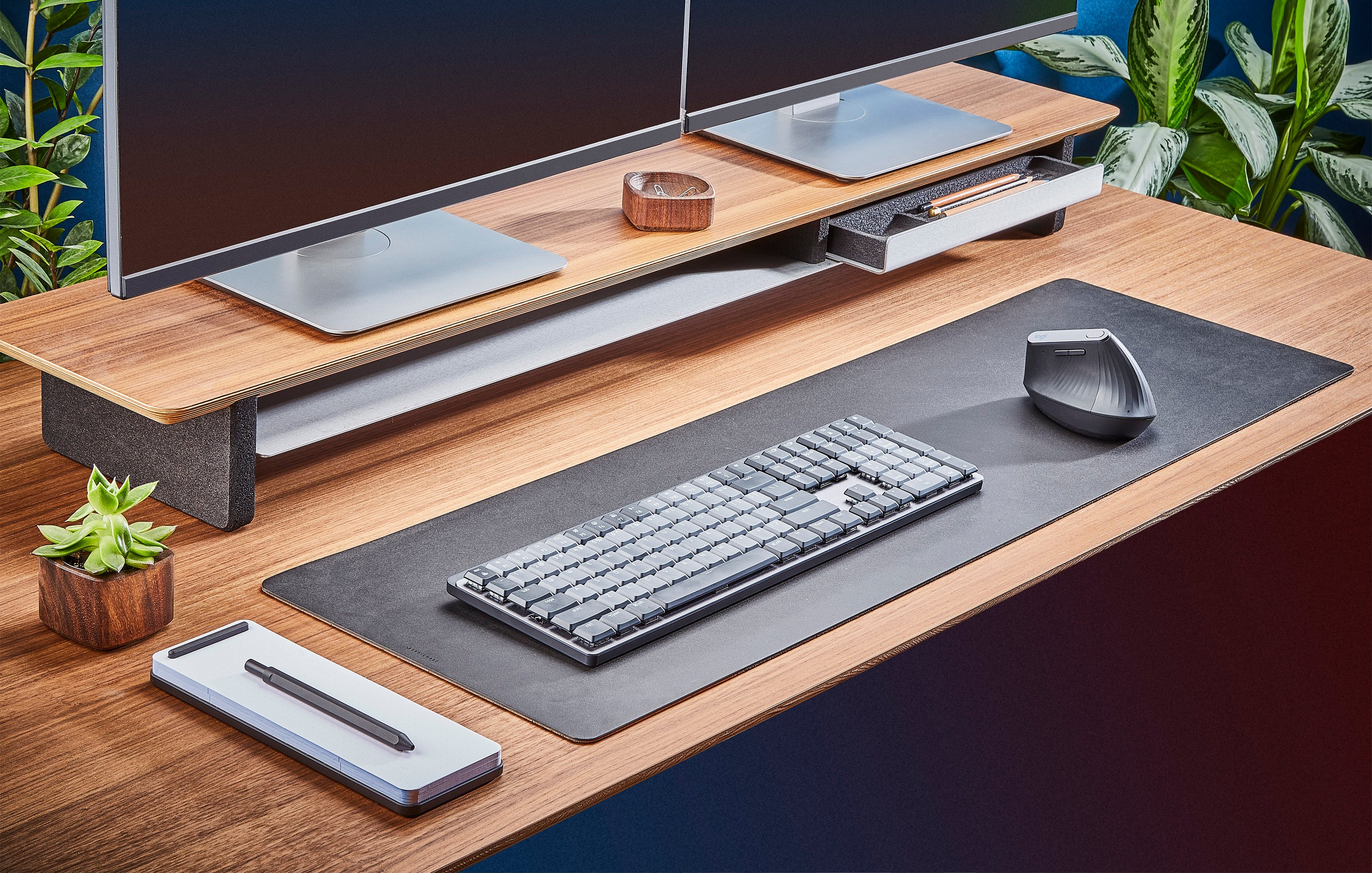 Unboxing the MX Keys Mechanical