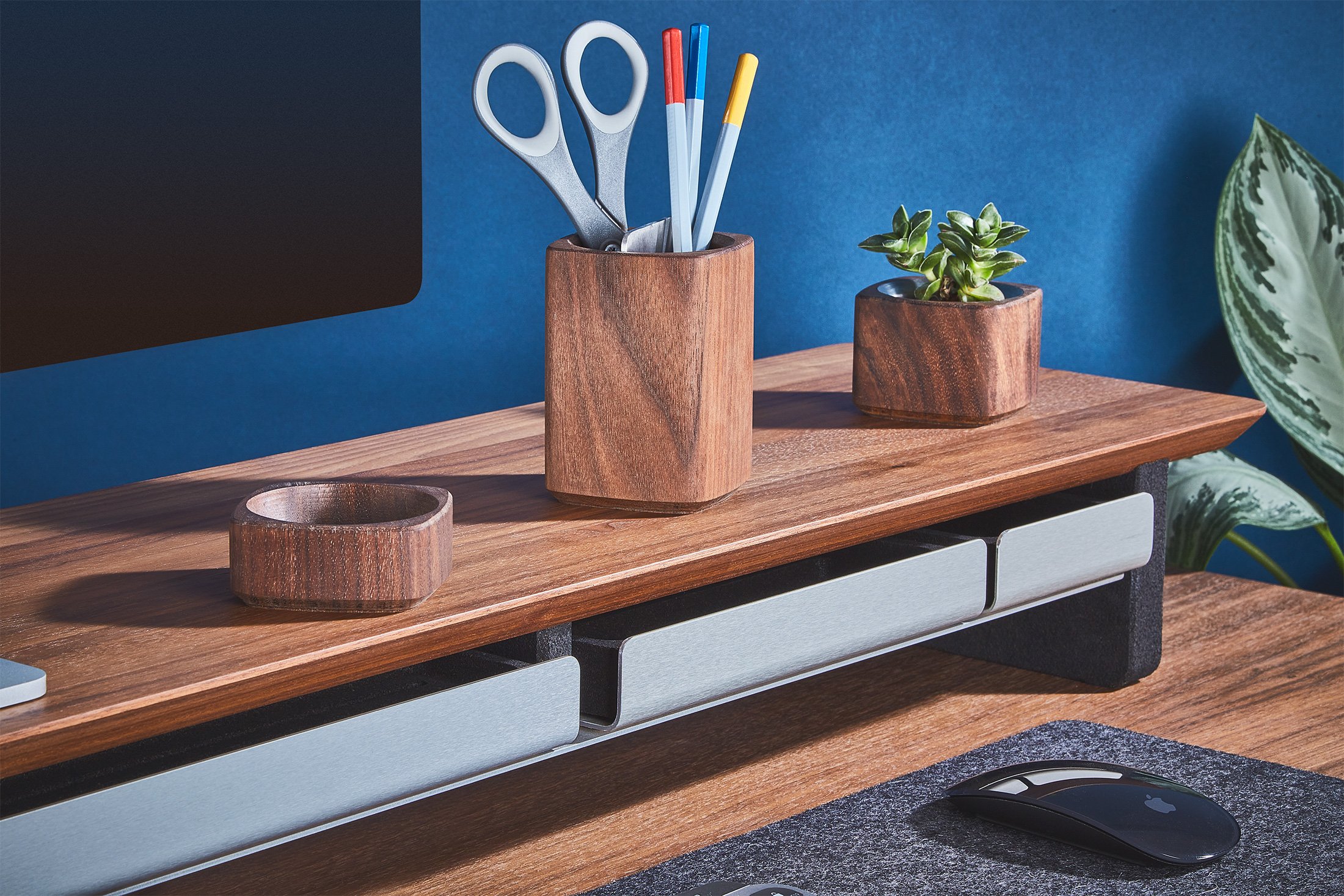 Desk Tray Size Guide | Grovemade®